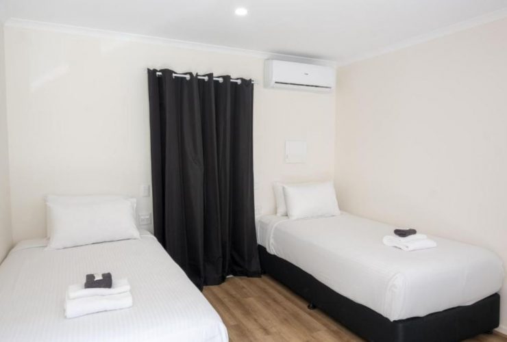 Accessible Twin Room at Petrie Mill Motel