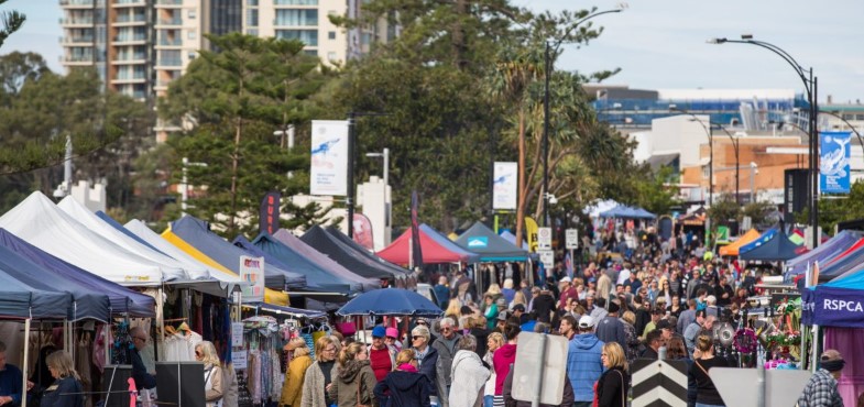 redcliffe markets accommodation nearby